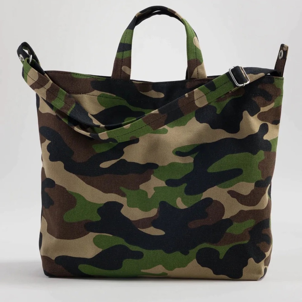 Camouflage BAGGU horizontal duck bag snap